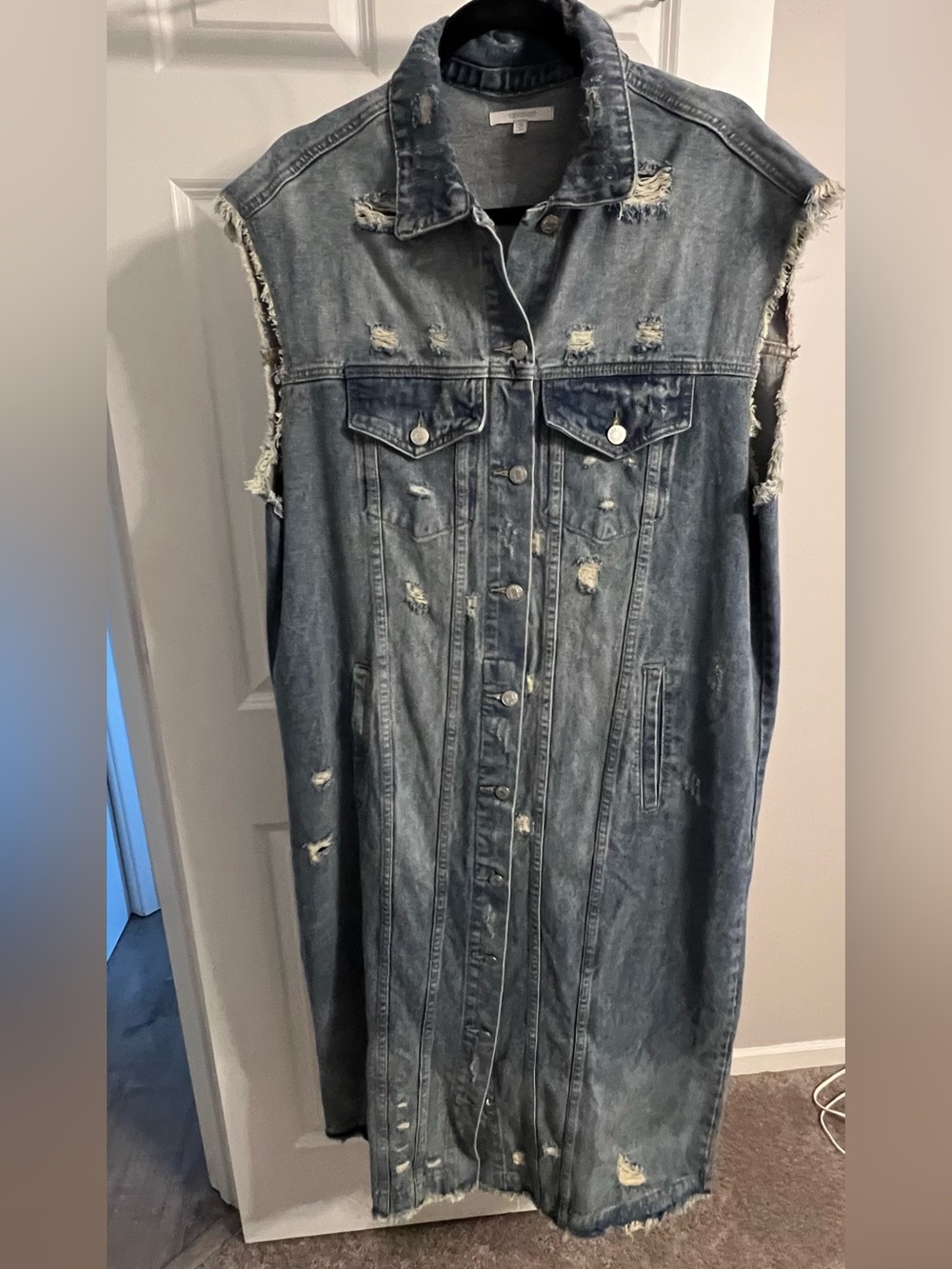 Veveret Long Sleeveless Distressed Light Blue Denim Vest